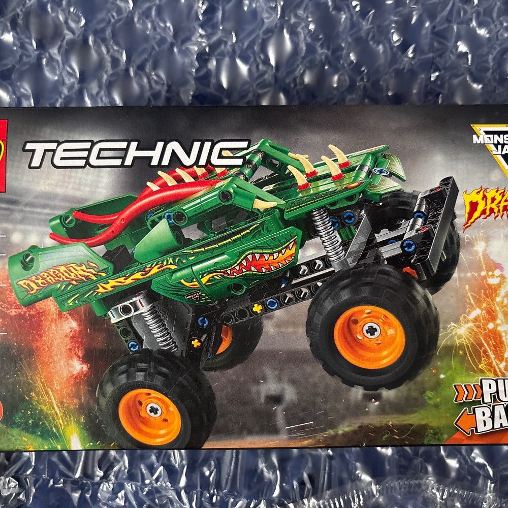 Lego monster jam truck